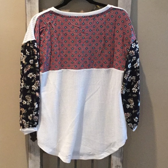 Mystree Top - Picture 4 of 6